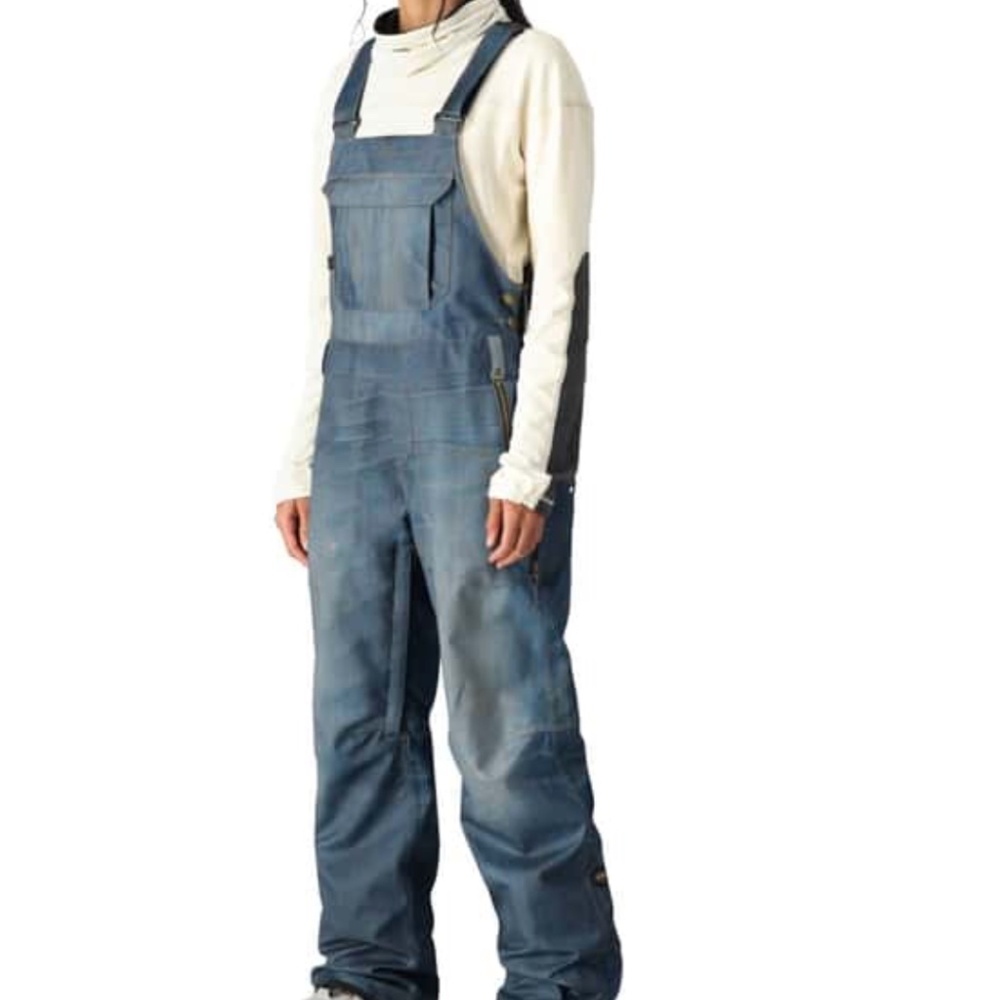Like-New, Distressed Denim Look-686 Women's Black Magic Snow 20K Bib Pants